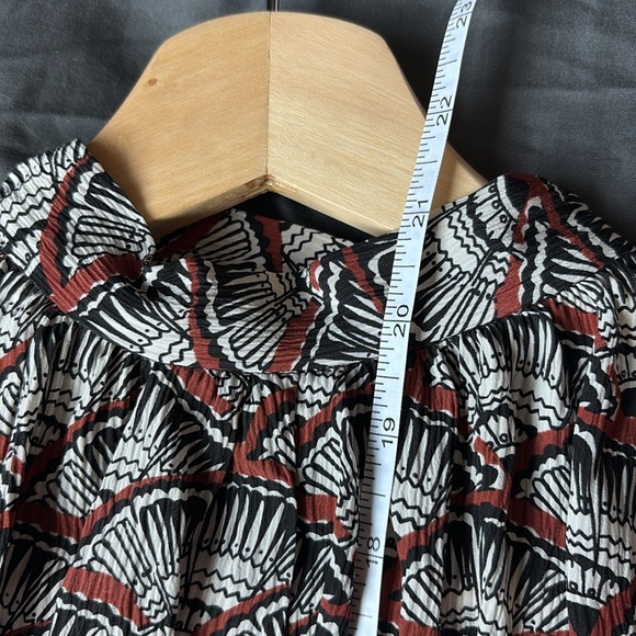 •APIECE APART Elegant Black and Red Patterned Women's Top Cutout - Picture 14 of 16